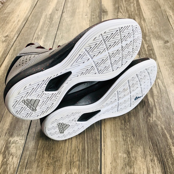 Adidas | Kid's Cross Em Up Basketball Shoes - Picture 6 of 8